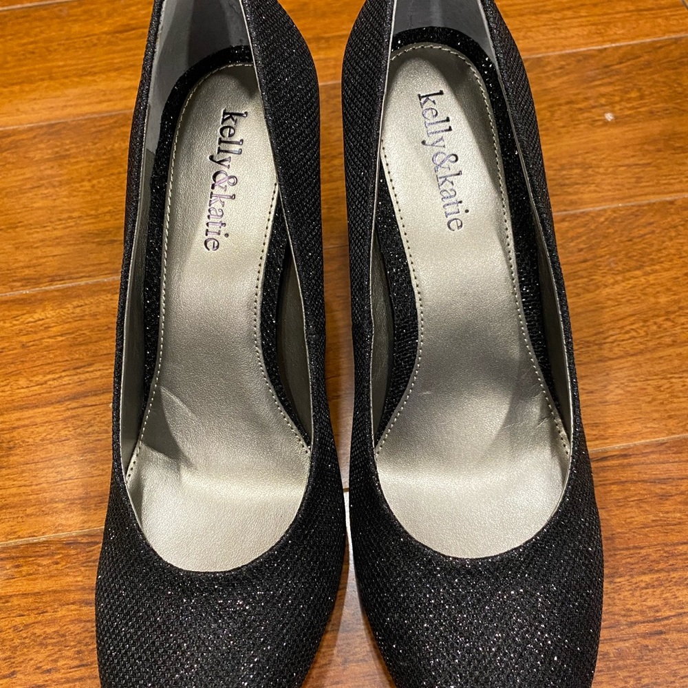 Never worn! Kelly and katie black sparkly  pump